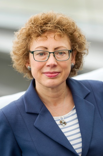 A portrait headshot of Mary Jane Brouwers 