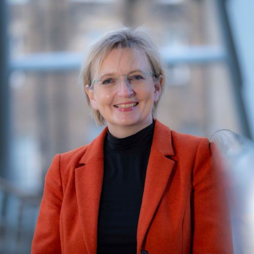 Head shot of Niki McKenzie, external member of the Business School Advisory Board.