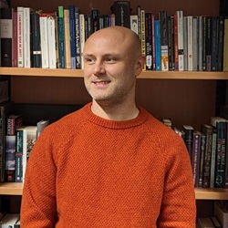 Dr Andrew Frayn headshot